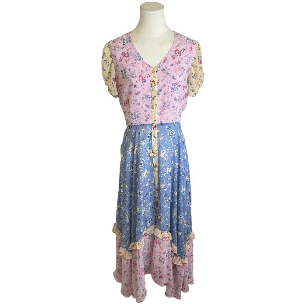 EVIE Floral Pastel Patchwork Boho Cottage-Core Maxi Dress
Short Sleeve Size S